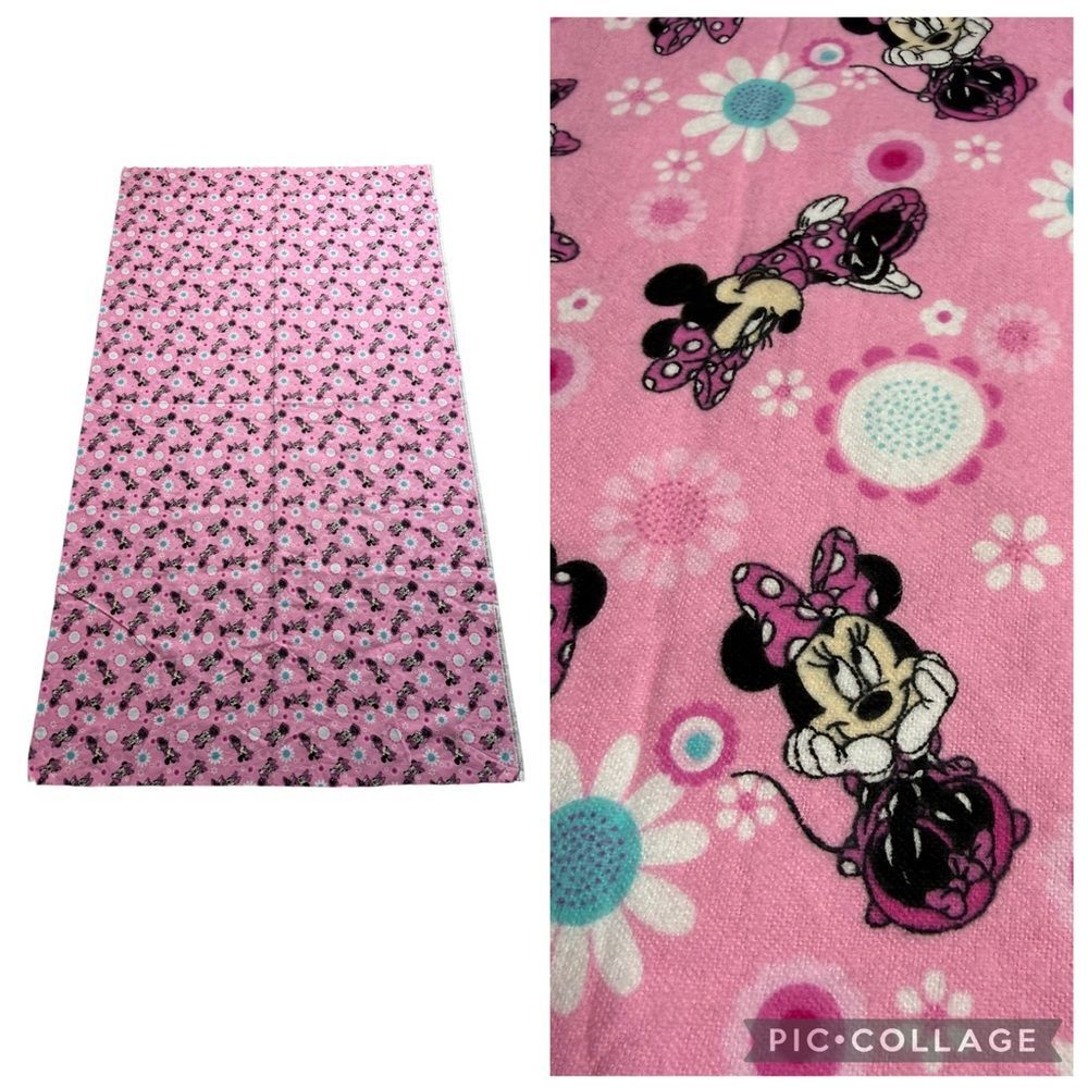 Vintage 1999 Minnie Mouse Pink Flannel Fabric Daisies Two Yards